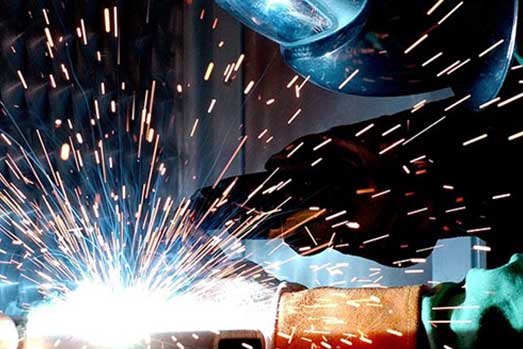 AOS <span>BOLTS & STEEL</span>